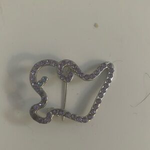Lovely free form brooch

ZZ33
